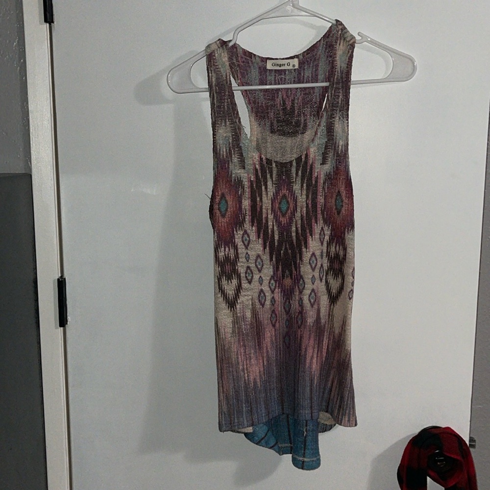 Top size small